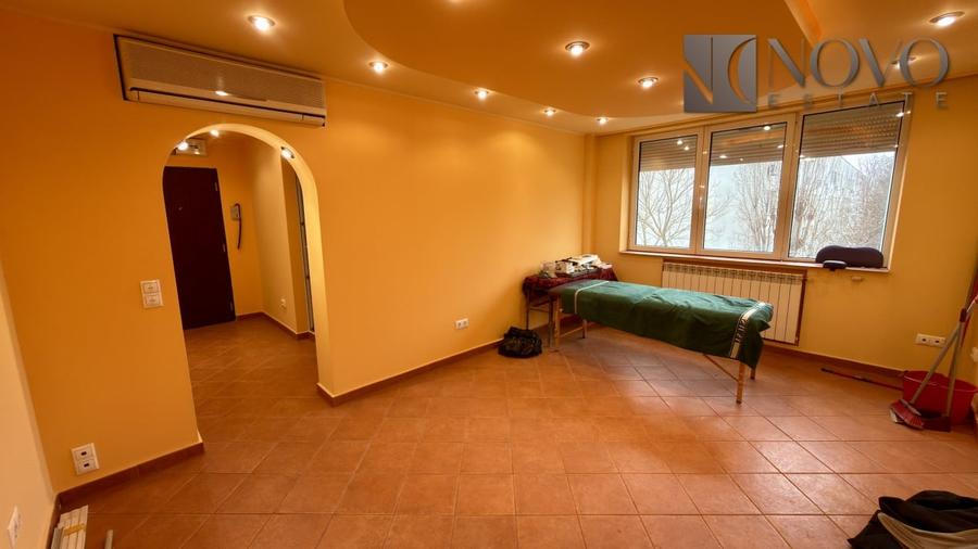 Apartament cu 3 camere semidecomandat în 1 Decembrie 1918
