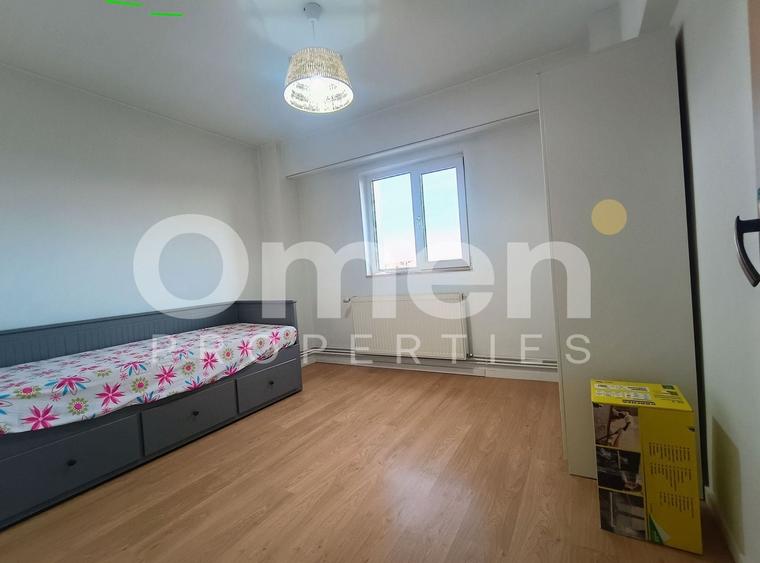 Apartament cu 3 camere decomandat, mobilat în Central