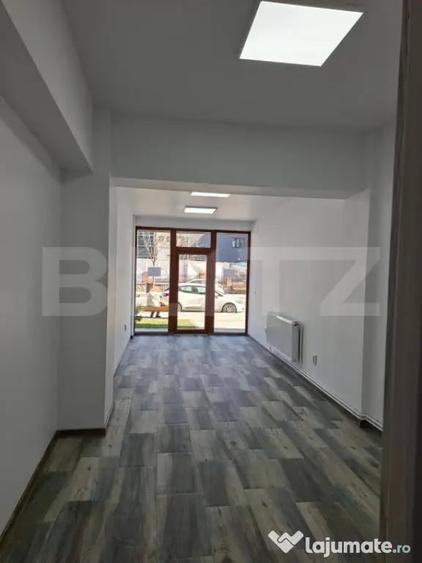 Spațiu comercial, de 31 mp, în Central
