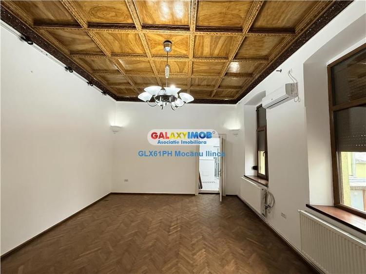 Casă cu 7 camere cu Teren 438 Mp în Ultracentral