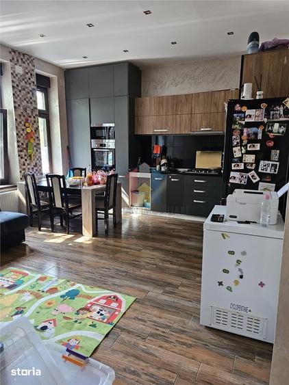Casă cu 3 camere cu Teren 100 Mp în Viziru 2