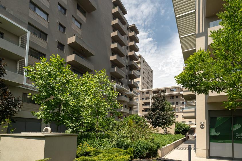 Apartament cu 3 camere decomandat în Ștefan cel Mare