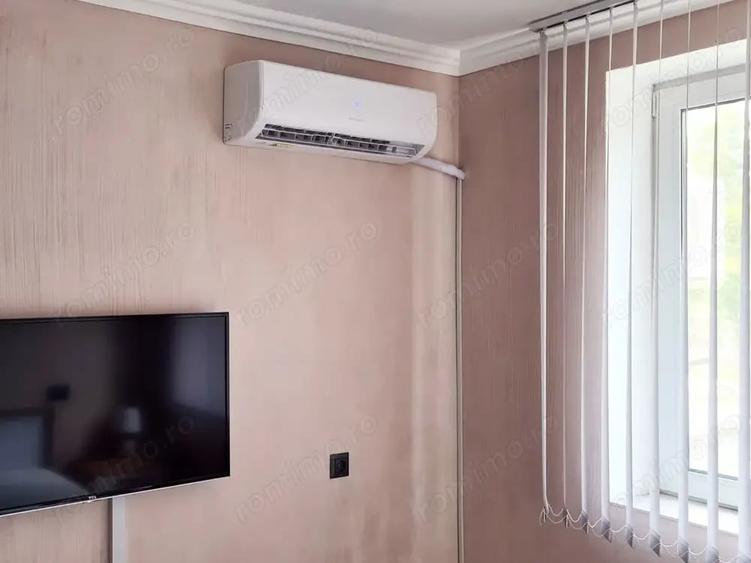 Garsonieră decomandată în Romană