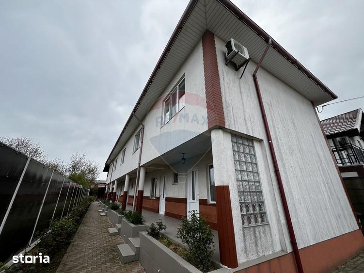 Casă cu 9 camere cu Teren 480 Mp în Limanu