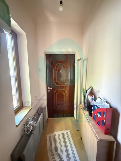 Casă individuală cu 3 camere cu Canalizare în Vatra Luminoasă