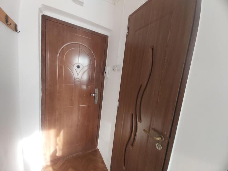 Proprietar inchiriez garsoniera 12 mp Manastur - 2