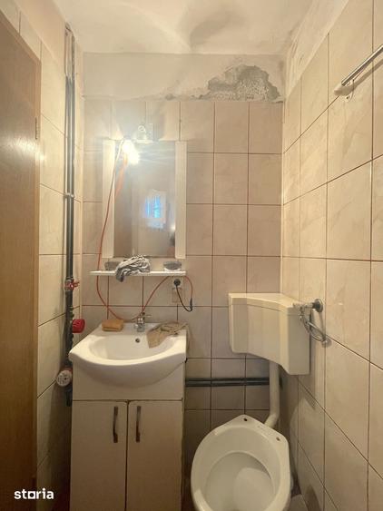 Garsonieră în Est
