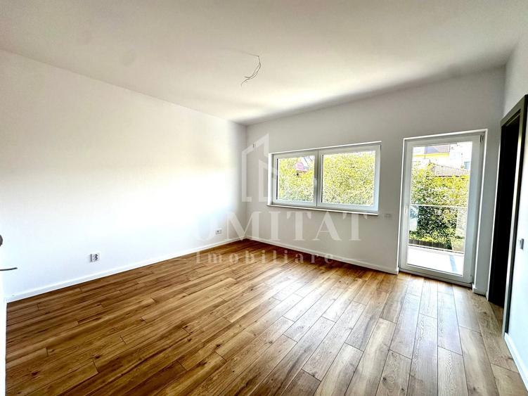 Duplex cu 4 camere cu Canalizare în Florești