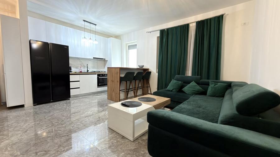 Apartament cu 2 camere semidecomandat, mobilat în Giroc