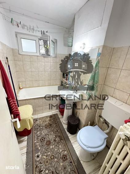 Apartament cu 2 camere semidecomandat în Podu Roș
