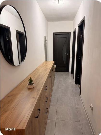 Apartament cu 4 camere decomandat în Gării