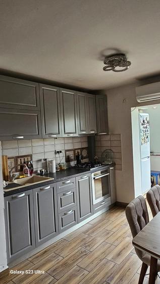 Apartament cu 2 camere decomandat în Nicolina