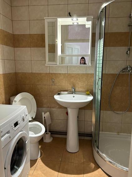 Apartament cu 2 camere semidecomandat în Lazaret