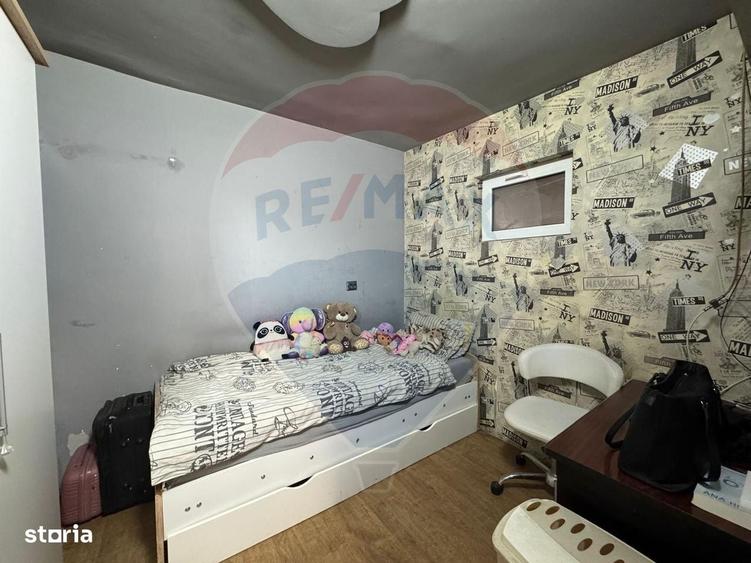 Casă cu 4 camere cu Teren 450 Mp în Șega