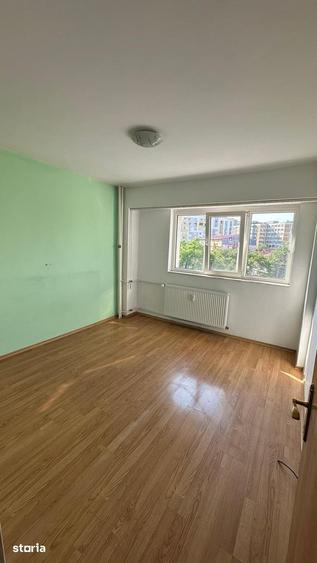 Apartament cu 2 camere semidecomandat în Rahova