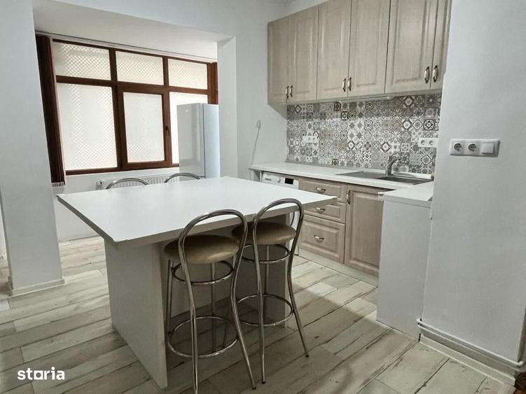 Apartament cu 3 camere în Ultracentral