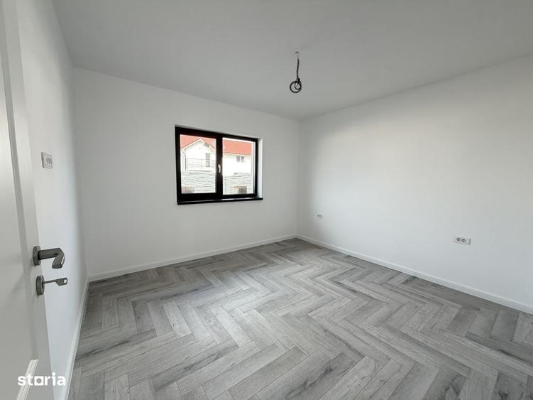 Casă cu 4 camere cu Teren 400 Mp în Clinceni