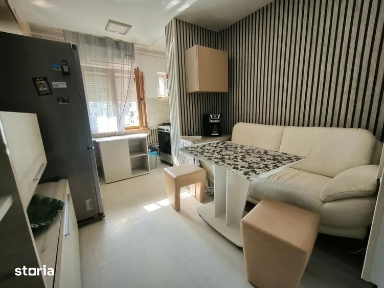 Apartament cu 3 camere în Între Lacuri