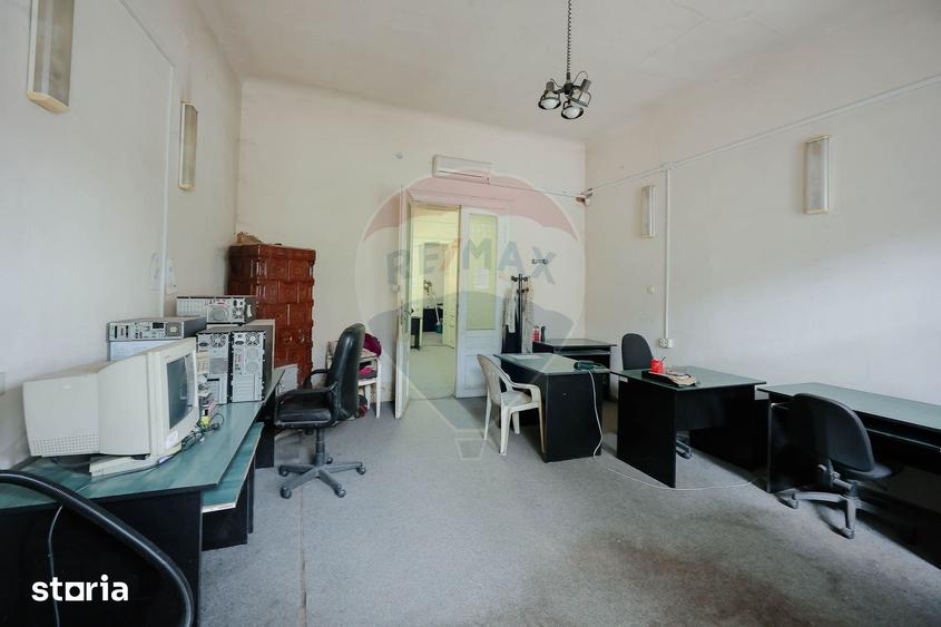 Apartament cu 3 camere în Orașul Nou