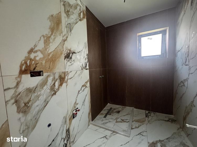 Casă cu 4 camere cu Teren 625 Mp în Ștefănești