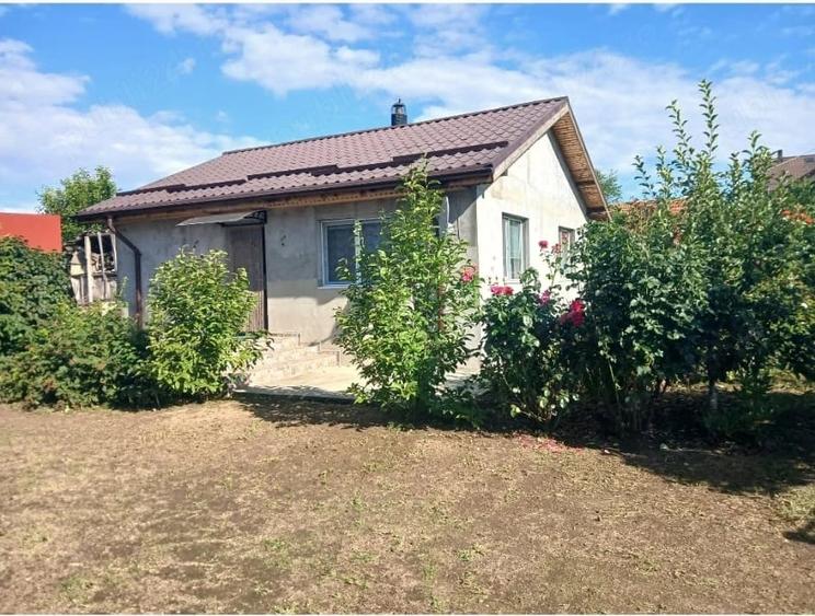 Casă cu Teren 1562 Mp în Mironești