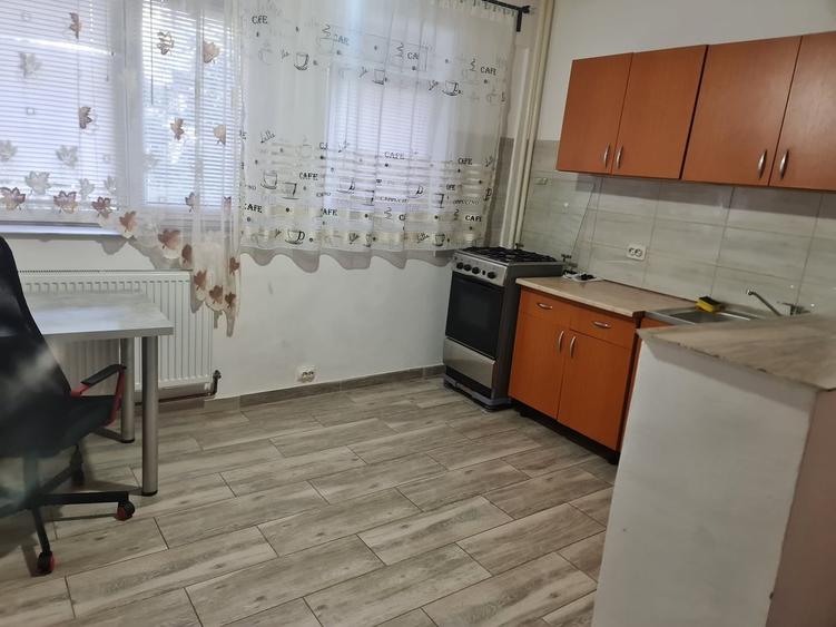 Garsonieră semidecomandată în Titan