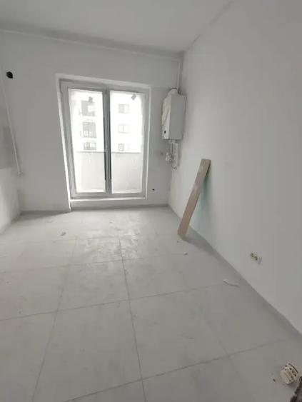 Apartament cu 3 camere decomandat în Theodor Pallady