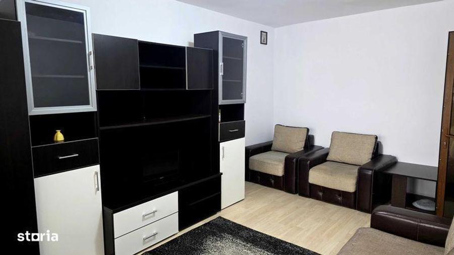 Proprietar ofer spre inchiriere garsoniera decomandataa - 1