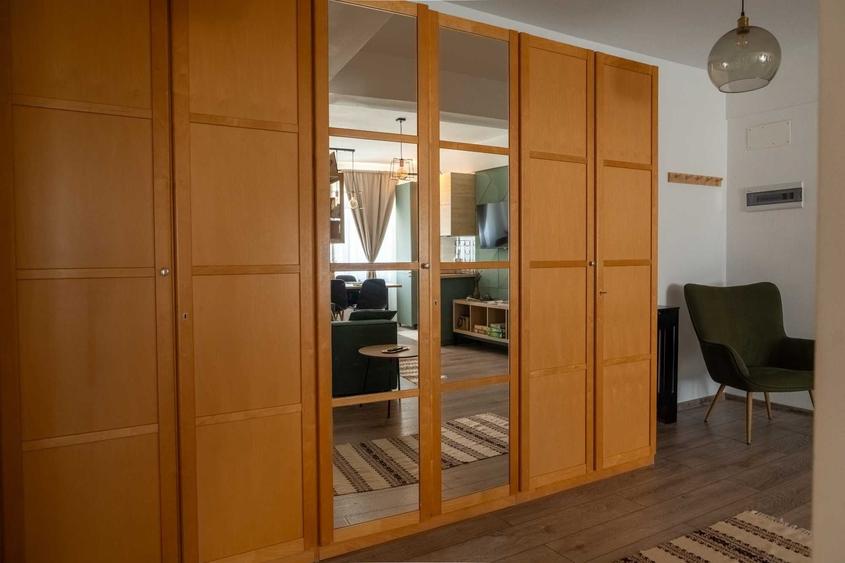 Apartament cu 2 camere decomandat în Central