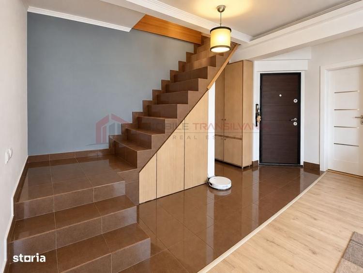 Apartament cu 4 camere în Florești