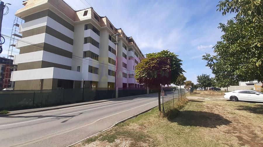 Spațiu comercial, de 330 mp, în Chiajna
