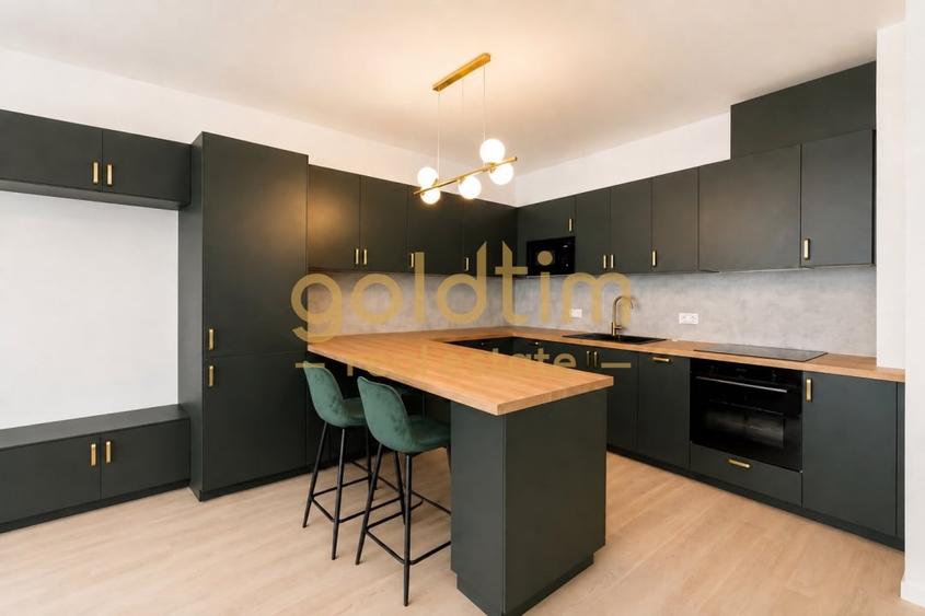 Apartament cu 3 camere semidecomandat, mobilat în Băneasa