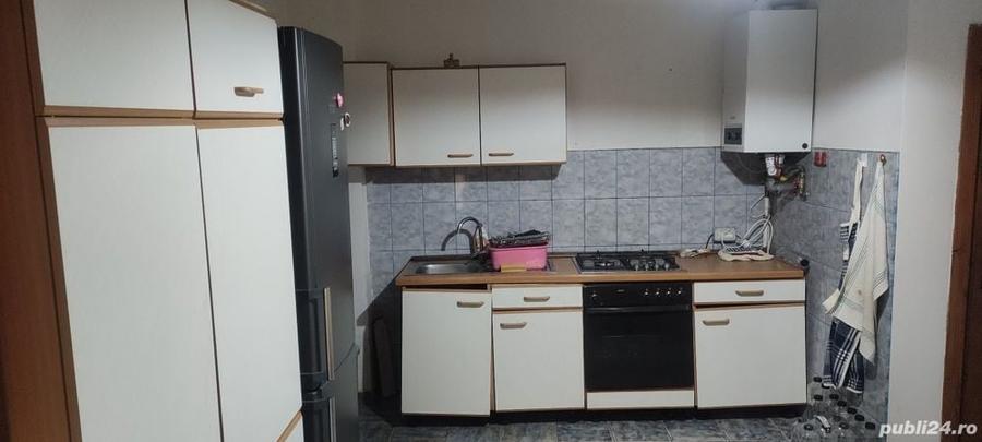 Apartament cu 4 camere decomandat în Tălmaciu