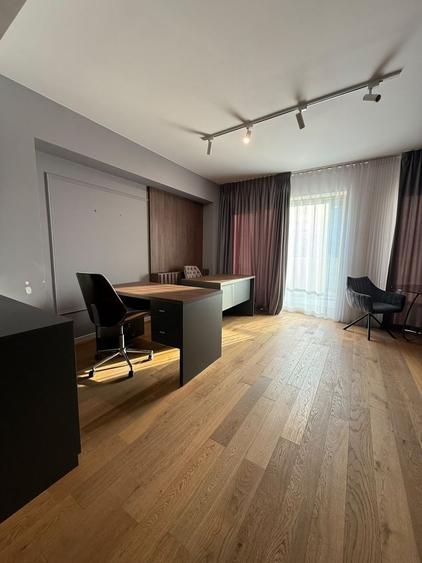 Apartament cu 2 camere semidecomandat în Aviației