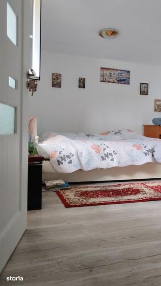 Casă cu 4 camere cu Teren 530 Mp în Răzvad