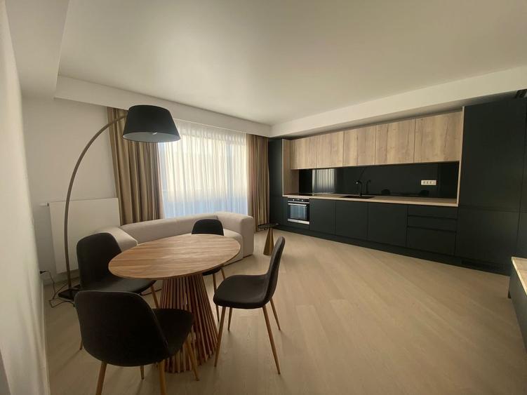 Apartament cu 3 camere decomandat, mobilat în Pipera