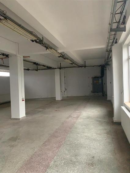 Spațiu industrial, de 920 mp, în Afumați