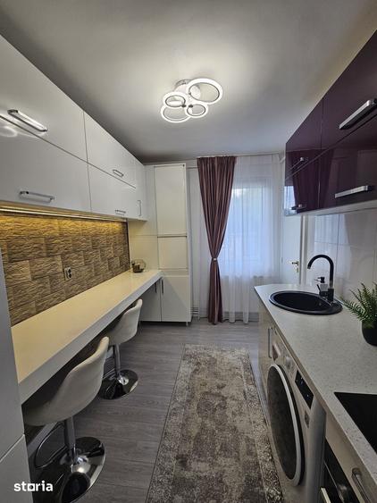 Apartament cu 3 camere în Tudor Vladimirescu