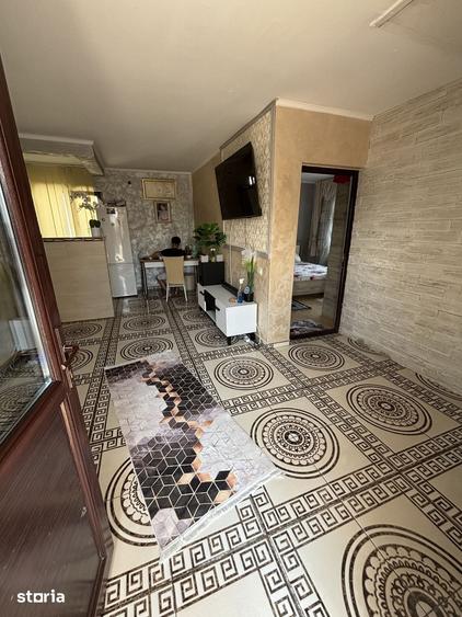Casă cu 3 camere cu Teren 180 Mp în Central