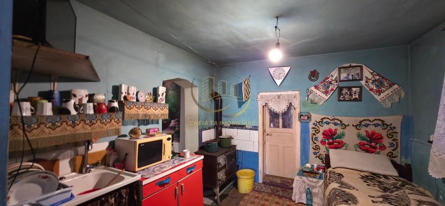 Casă cu 4 camere cu Teren 500 Mp în Central