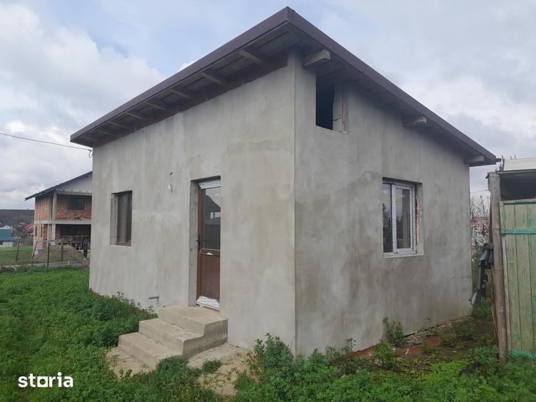 Casă cu 2 camere cu Teren 1058 Mp în Bălțați