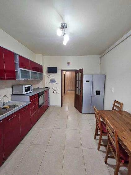 Apartament cu 2 camere decomandat în Ghencea