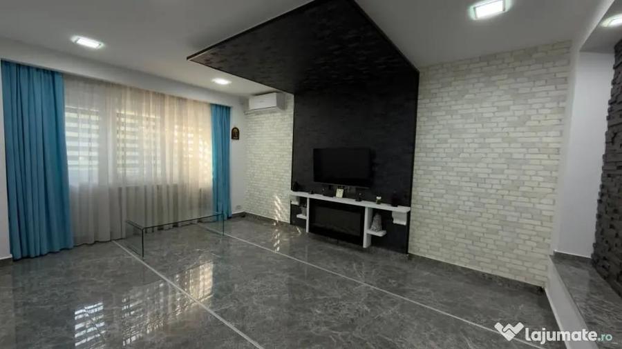 Apartament cu 3 camere decomandat în Giurgiului