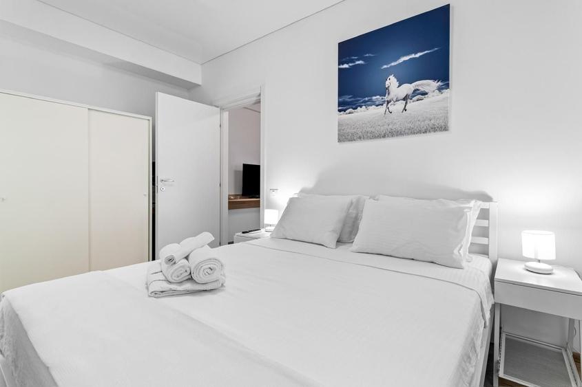Apartament cu 2 camere decomandat în Exterior Vest