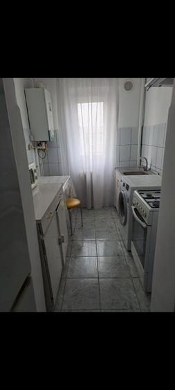 Apartament cu 2 camere semidecomandat în Olimp