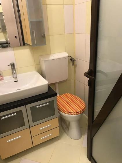 Garsonieră decomandată în Soarelui