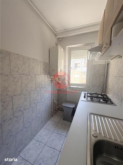 Apartament 3 camere semidecomandat Navodari - 10