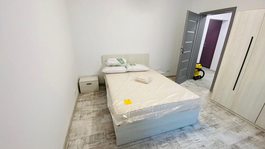 Apartament cu 3 camere decomandat, mobilat în Progresul