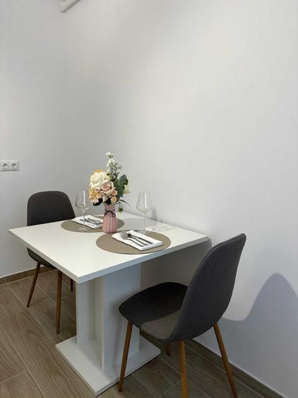 Apartament cu 3 camere decomandat în Grigorescu