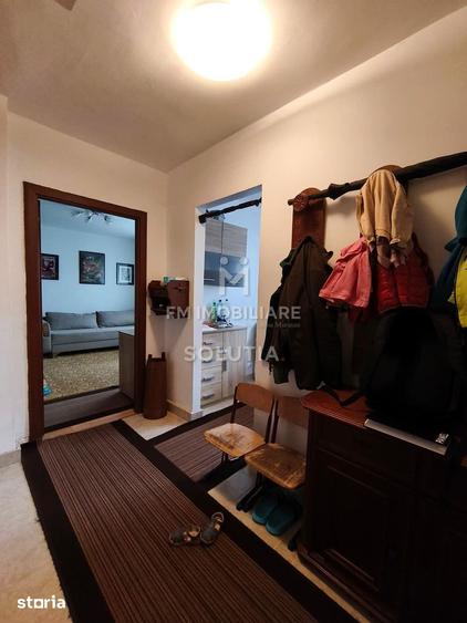 Apartament cu 2 camere semidecomandat în Valea Roșie
